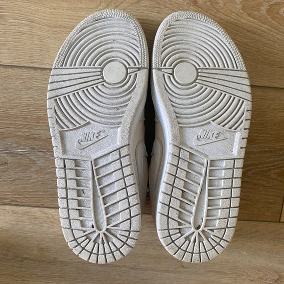 *like new* Nike Jordan 1 Low Iris Canvas Whisper Sail - cream, blue, beige - Picture 7 of 13